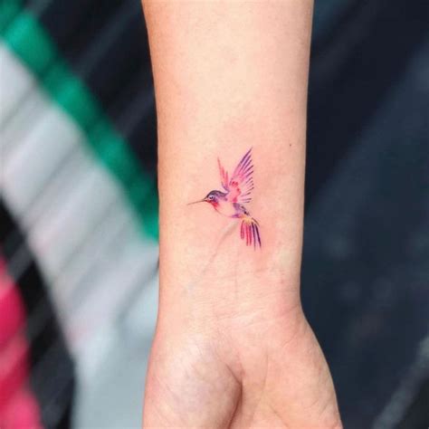 Applying the abstract technique in your hummingbird tattoos might be the best tattoo decision you ever make. 125 Hummingbird Tattoo Ideas You Need to Check Out! - Wild ...