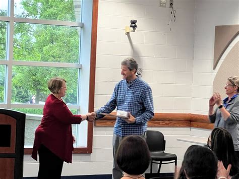 Lakeland Teacher Wins Mea Teacher Of The Year Lakeland High School