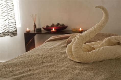 Whats The Difference Between A Swedish Massage And A Deep Tissue Massage Zen Spa Roseville Ca