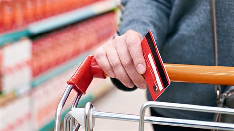 A beginner's guide that explains how credit cards work, what they cost and how to choose the right one for you. How to choose the best credit card - and avoid falling ...