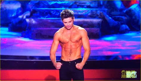 Zac Efron Goes Shirtless After Winning Mtv Movie Award Photo 3091294