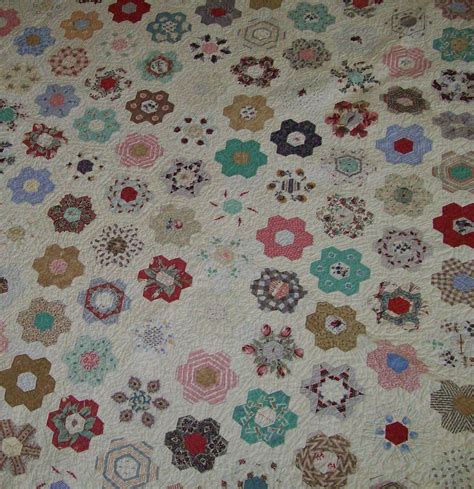 How to sew a grandmother's flower garden quilt. Quilt Flap: Not Your Everyday Grandmother's Flower Garden ...