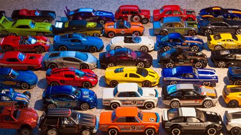 Hot Wheels Enthusiast Shows Off His 1 Million Collection Mental Floss