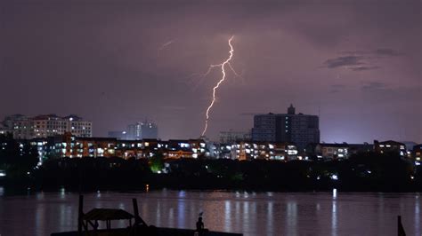 Weather Today Dhaka 1200 Dead From Monsoon Rains In Bangladesh