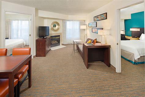 The palace two bedroom suites at lotte feature an oversized living room with a dining table, a wet bar, and an expansive view of the manhattan skyline. Hotel Rooms & Amenities | Residence Inn Richmond Northwest ...