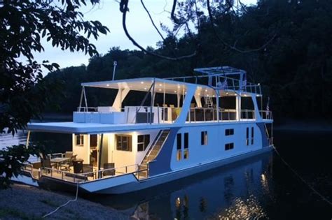 20 max speed 28 houseboat in outstanding. 11+ Houseboats For Sale On Dale Hallow Lake