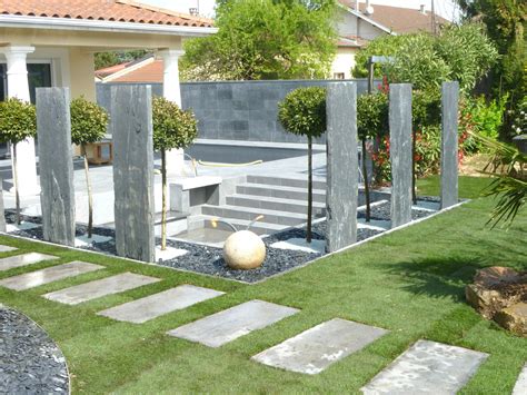 Decor Jardin Maison Idee De Decoration Jardin Exterieur Mc Immo Pour
