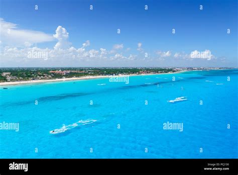 Cancun Mexico From Birds Eye View Cancuns Beaches With Hotels And