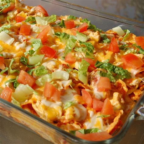 Throw a twist into your taco tuesdays with this easy dorito chicken casserole recipe. Cheesy Chicken Mexican Doritos Casserole! | Food recipes ...
