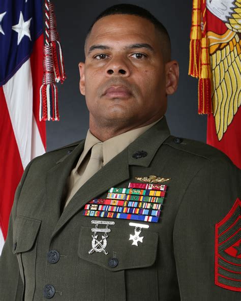 Sergeant Major Lonnie N Travis Jr 2nd Marine Logistics Group Leaders