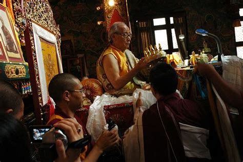Video Taping His Holiness Dagchen Sakya Accepting A Gold Mandala