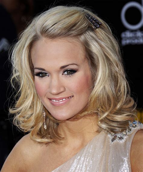 Carrie underwood, medium length bob. Carrie Underwood Medium Wavy Formal Hairstyle - Light ...
