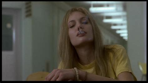 Angelina Jolie As Lisa Rowe In Girl Interrupted Angelina Jolie Image 17410575 Fanpop