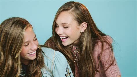 Maddie And Mackenzie Ziegler Share Their Sister Secrets Teen Vogue