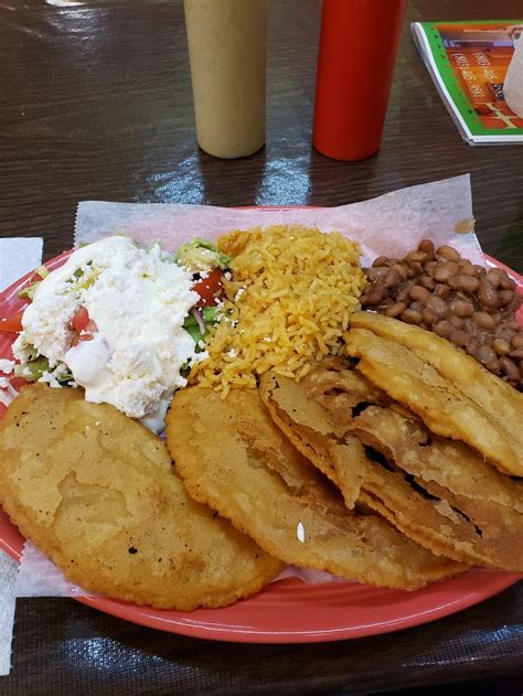 Don jose is a phoenix tradition, located on thomas rd and 38th street since it was founded. Authentic Mexican Food La San Jose - Restaurant | 912 ...