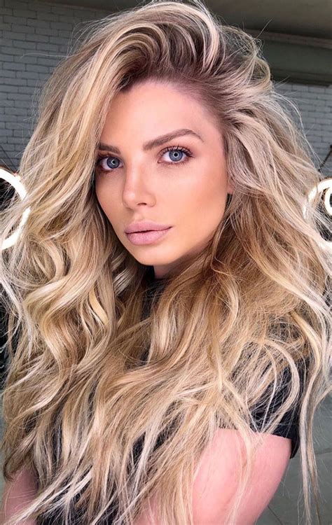 34 Best Blonde Hair Color Ideas For You To Try Blonde Caramel And Honey Tone