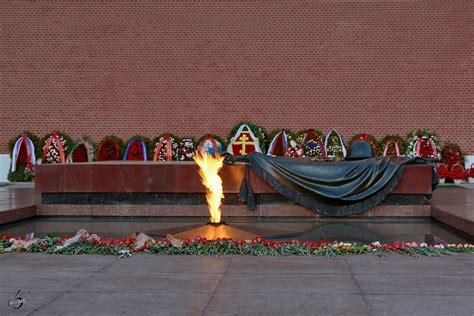 Jun 08, 2021 · zum vergleich: Das "Ewige Feuer des Ruhms" am Denkmal des unbekannten ...