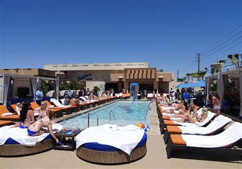 Photos Of Zing Vodka Red Velvet Sapphire Pool And Dayclub Las Vegas