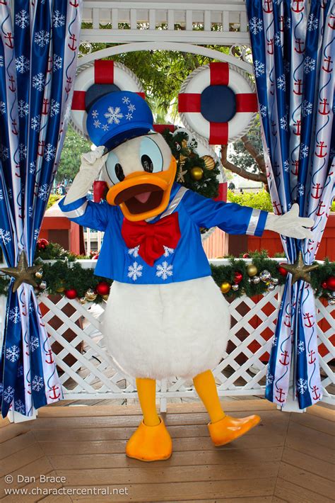 Donald Duck Disney California Adventure Disneyland Resort Flickr