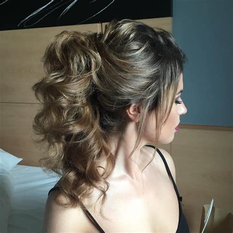 Aisi beauty curly ponytail extension for black women synthetic curly drawstring ponytail hair pieces with 2 clips in for women (1b) $16.99$16.99 ($4.82/ounce) 10% coupon applied at checkout. 30 Eye-Catching Ways to Style Curly and Wavy Ponytails