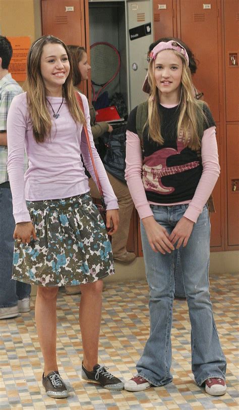 Miley And Lilly Hannah Montana Outfits Lilly Hannah Montana 2000s
