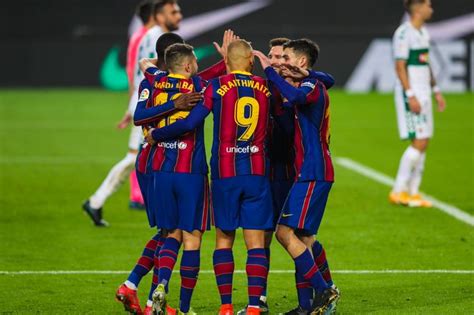 We encourage you to enter and enjoy content that's exclusive to you. Live: Real Sociedad - FC Barcelona