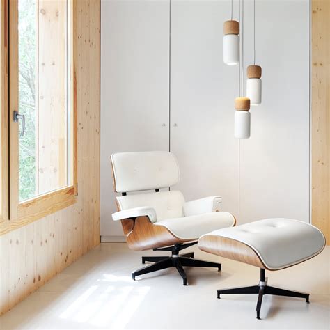 This blent design lounge chair combines ultimate. Vitra Eames Lounge Chair & Ottoman walnut white