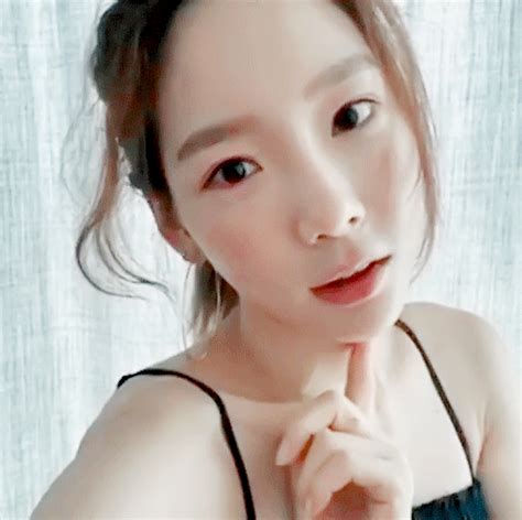 Taeyeon 예쁜 한국 여자 태연 메이크업 연예인