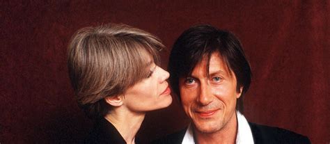 En 2004, elle affronte la. Françoise Hardy aged 73: her most beautiful photos with Jacques Dutronc | The Siver Times