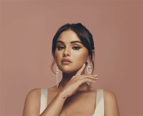 Selena Gomez's TikTok Fan Base Explodes