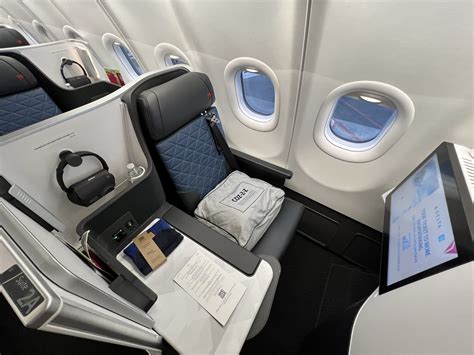 Delta One Suite Aboard The A330neo Remains Solid Paxex Choice Runway