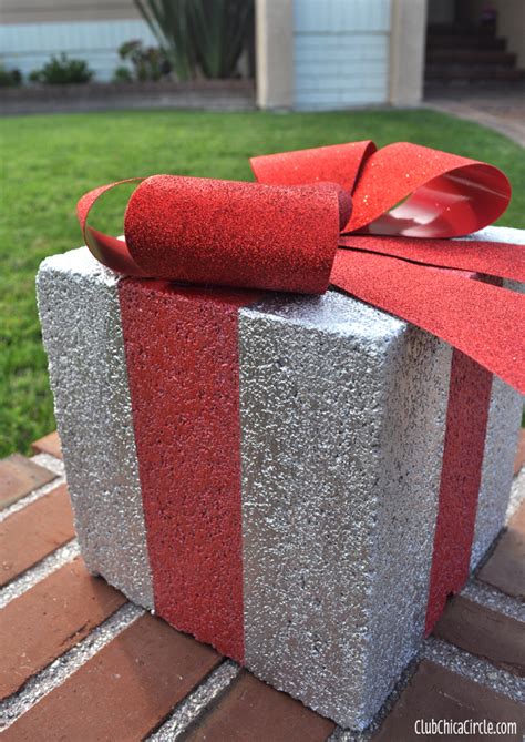 That's why we've assembled a complete catalog of the best crafty christmas present ideas for everyone on your list. 25 Amazing DIY Outdoor Christmas Decorations on a Budget
