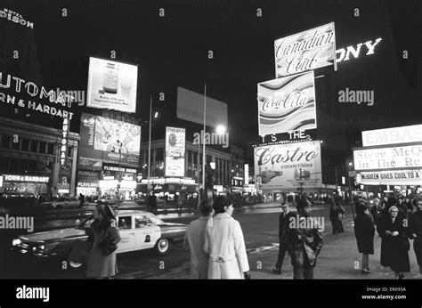 1970s Times Square Black And White Stock Photos And Images Alamy
