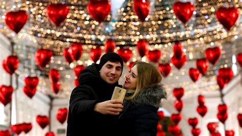 More Russian Men Confess To Being In Love Than Women On Valentine’s Day — Survey The Moscow Times