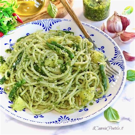 Pasta Al Pesto Genovese La Ricetta Originale Con Patate E Fagiolini