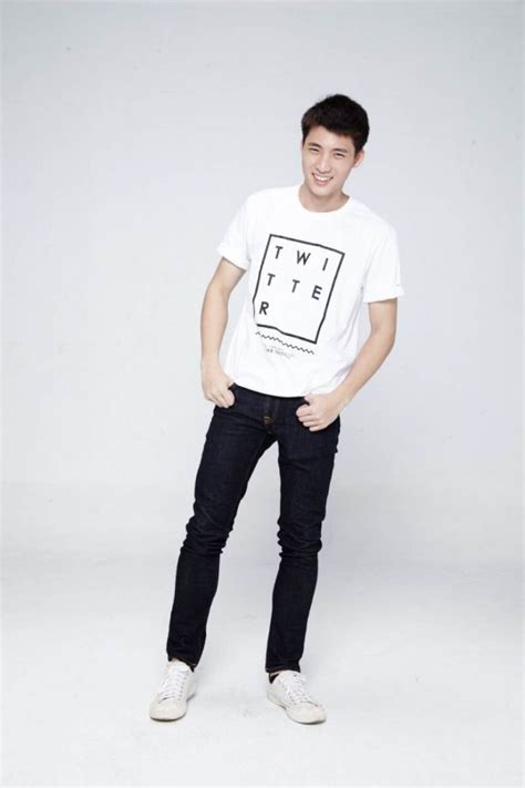 มีน) is a thai television actor and model. มีน พีรวิชญ์