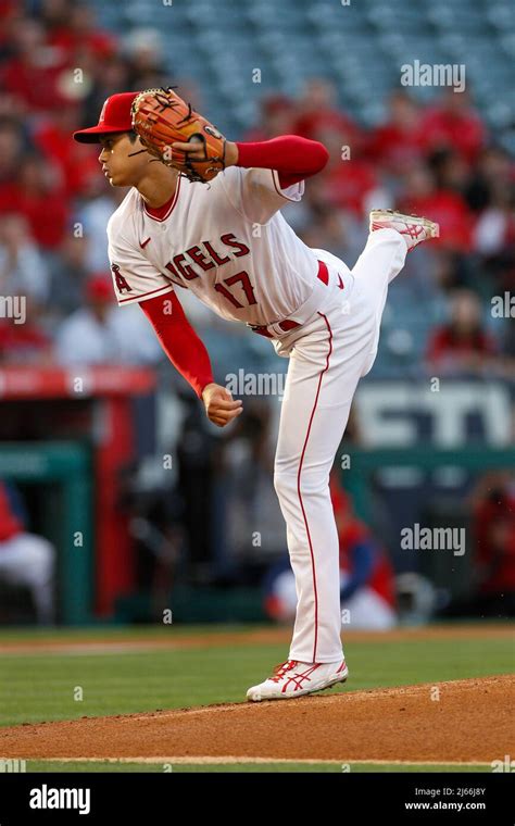 Los Angeles Angels Pitcher Shohei Ohtani 17 Pitches The Ball During