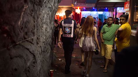 Las Chicas De Postre Una Sórdida Práctica De Prostitución Adolescente Extendida En Tailandia