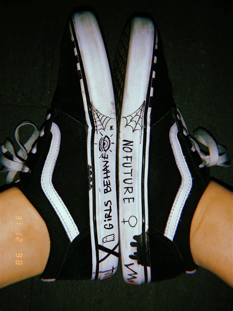 Grunge Written Vans Aesthetic In 2020 Aesthetic Shoes Custom Vans