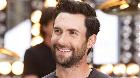 Girls Does Adam Levine Have A Sexy Face Girlsaskguys