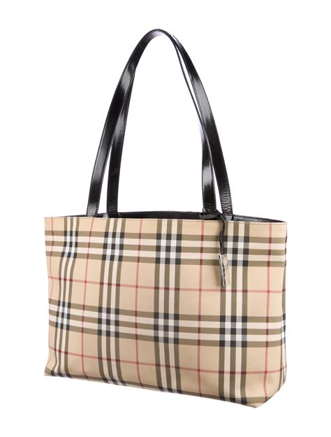 Burberry Giant Tote Bag Iucn Water