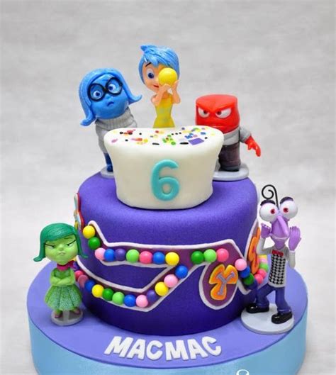 Make birthdays extra special with these amazing birthday cakes. Southern Blue Celebrations: INSIDE OUT CAKES