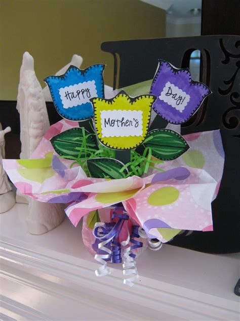 We did not find results for: Ginger Snap Crafts: take a look {easy mother's day craft}