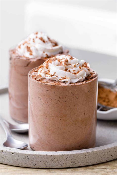 Just whip everything together and chill it in the fridge. Quick (And Fluffy) Keto Dark Chocolate Mousse (with ...