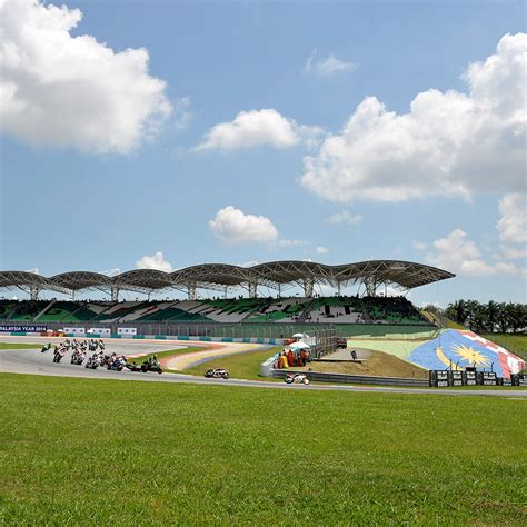 The Sepang International Circuit Seen By The Tyres
