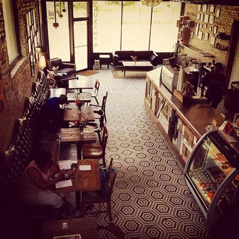 10 Illinois Coffee Shops That Will Make You Feel Right At Home
