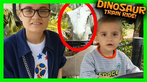 Jurassic World Train Ride At Butterfly Creek Seeing Awesome Dinosaurs Youtube