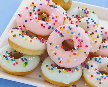 Kumpulan resep donat rumahan yang sudah teruji, sehingga saat kamu coba di rumah itu tidak akan gagal dan hasilnya enak. CARA MEMBUAT KUE DONAT KENTANG TERKINI