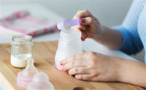 How To Prepare Formula Feeds Correctly Blog Suzy Lane Baby Expert