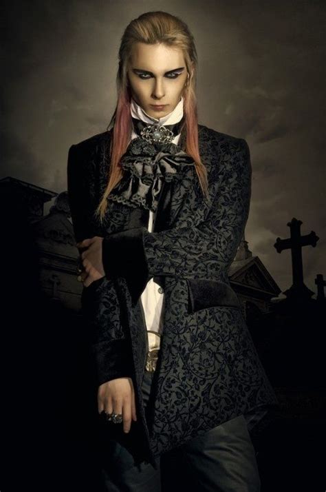 U0410lazar Luterone Maevskiy Gothic Fashion Fashion Long Hair